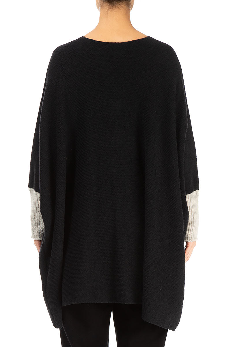 Loose Boxy Black Off White Wool Cardigan 2