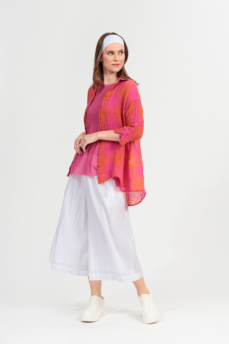 Chemise ample en gaze de lin à grands carreaux rose orange