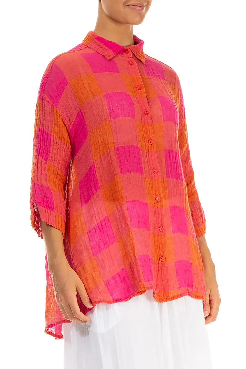 Chemise ample en gaze de lin à grands carreaux rose orange