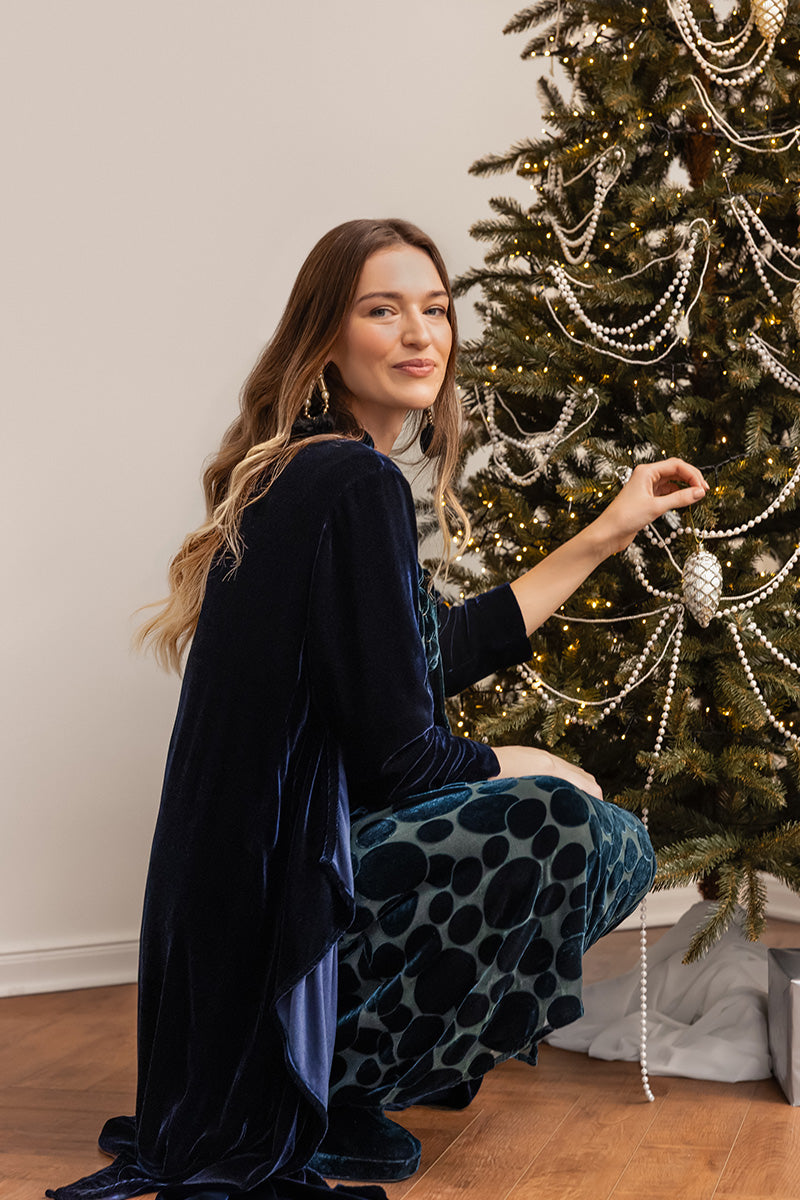 Maxi-Jacke aus königsblauem Seidensamt