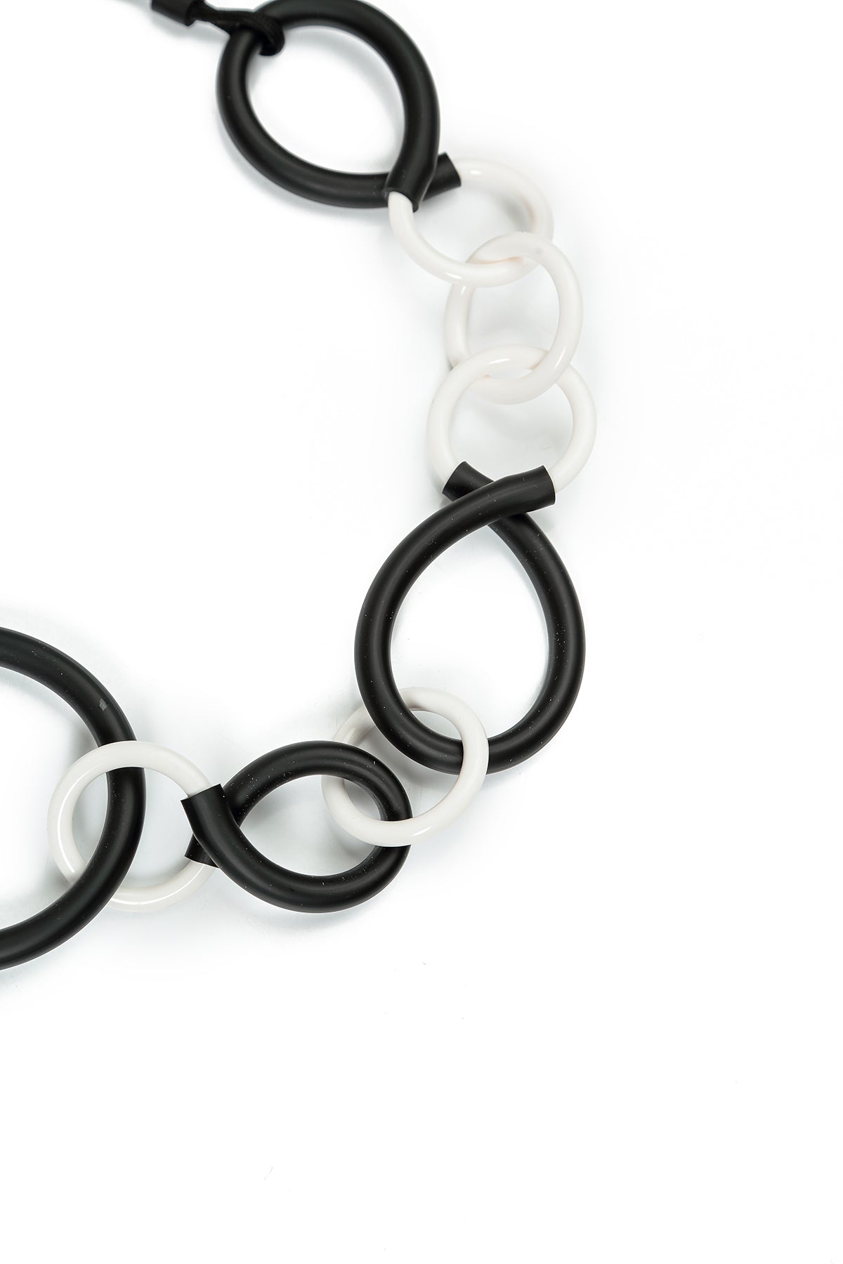 Monochrome Motion Necklace