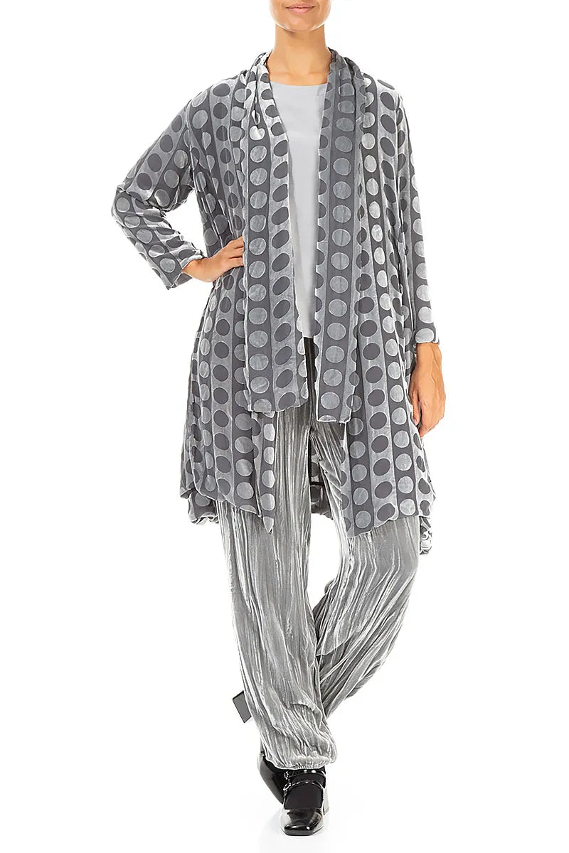 Jacke aus silbernem Seidensamt mit offener Devoré-Blasenmusterung