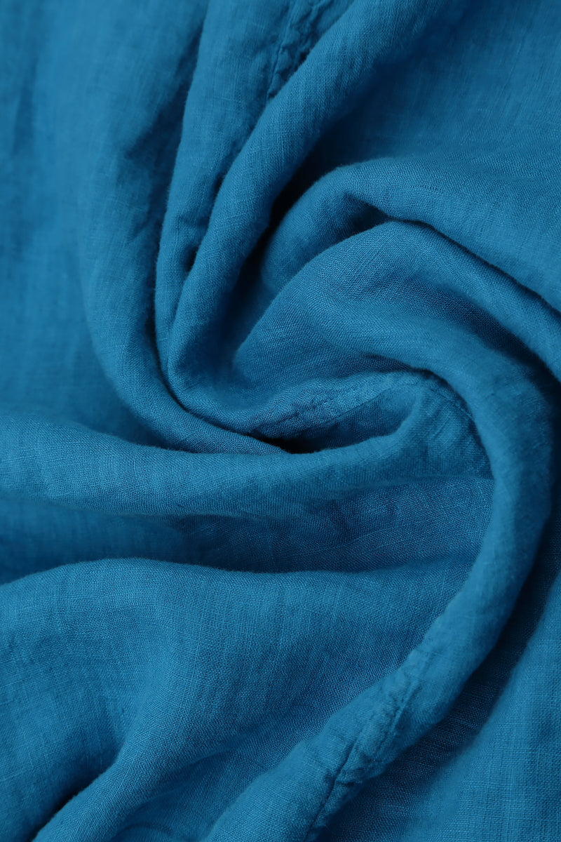 Abgesteppte Bluse aus kobaltblauem Leinen