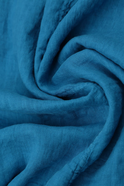 Abgesteppte Bluse aus kobaltblauem Leinen