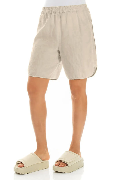 Legere beige Leinen-Shorts mit seitlichem Schlitz