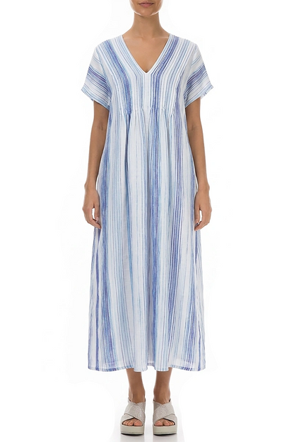 Robe en lin à rayures bleues délavées style romantique