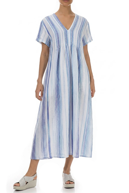 Robe en lin à rayures bleues délavées style romantique