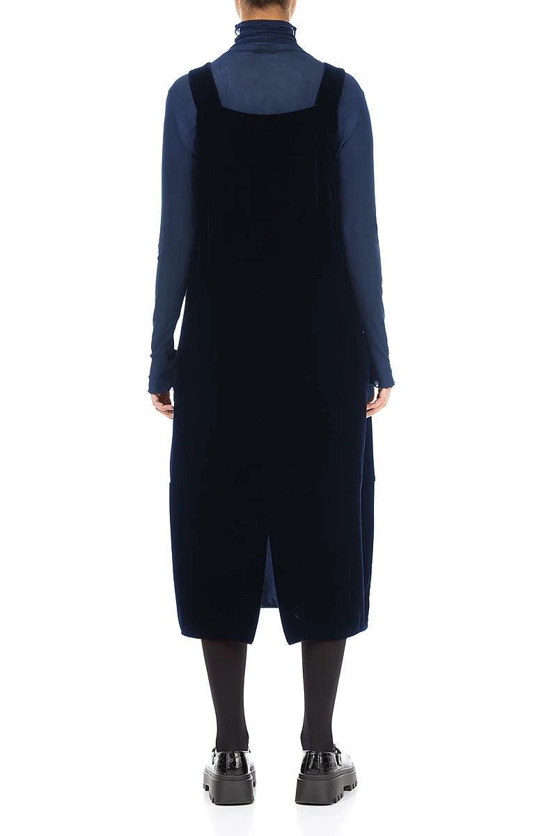 Robe salopette en velours de soie bleu royal avec poches froncées