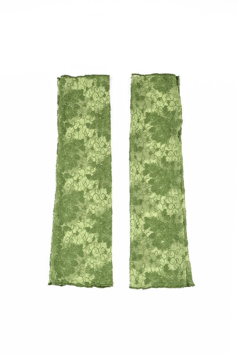 Shamrock Green Floral Cotton Lace Wristlets 4