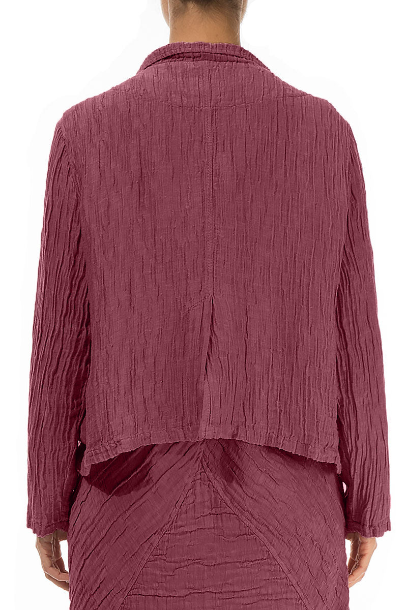 Kurze, zerknitterte Jacke aus antikrotem Seidensatin