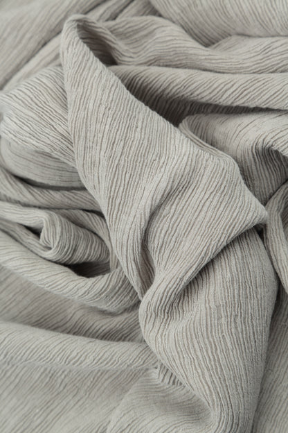 Robe évasée beige en soie et viscose à manches courtes