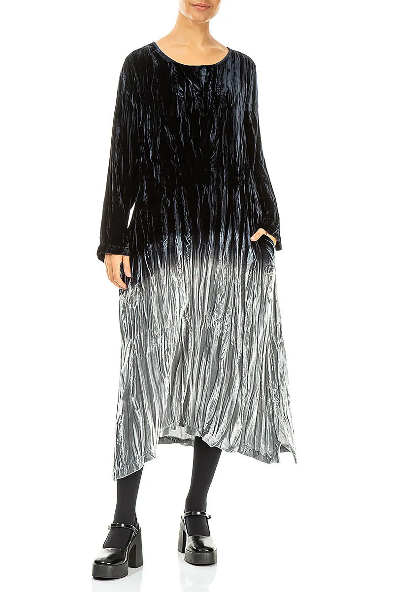 Silbernes Seidensamt-Ombré-Etui-Kleid