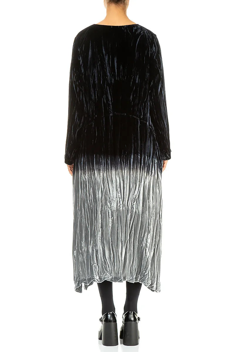 Silbernes Seidensamt-Ombré-Etui-Kleid