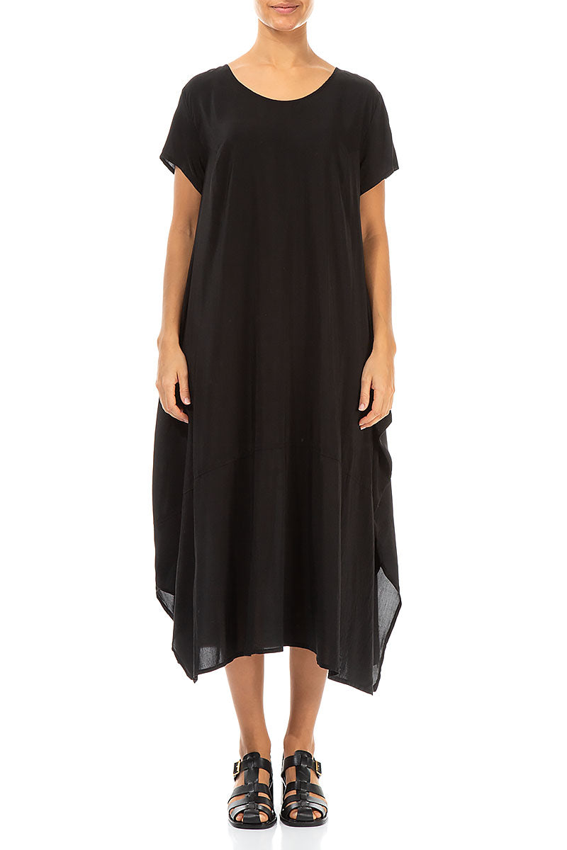 Evergreen – Schwarzes Seidenbambuskleid mit einer Tasche