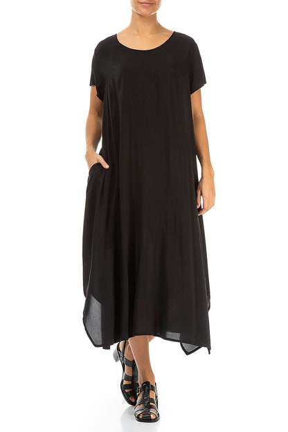 Evergreen – Schwarzes Seidenbambuskleid mit einer Tasche