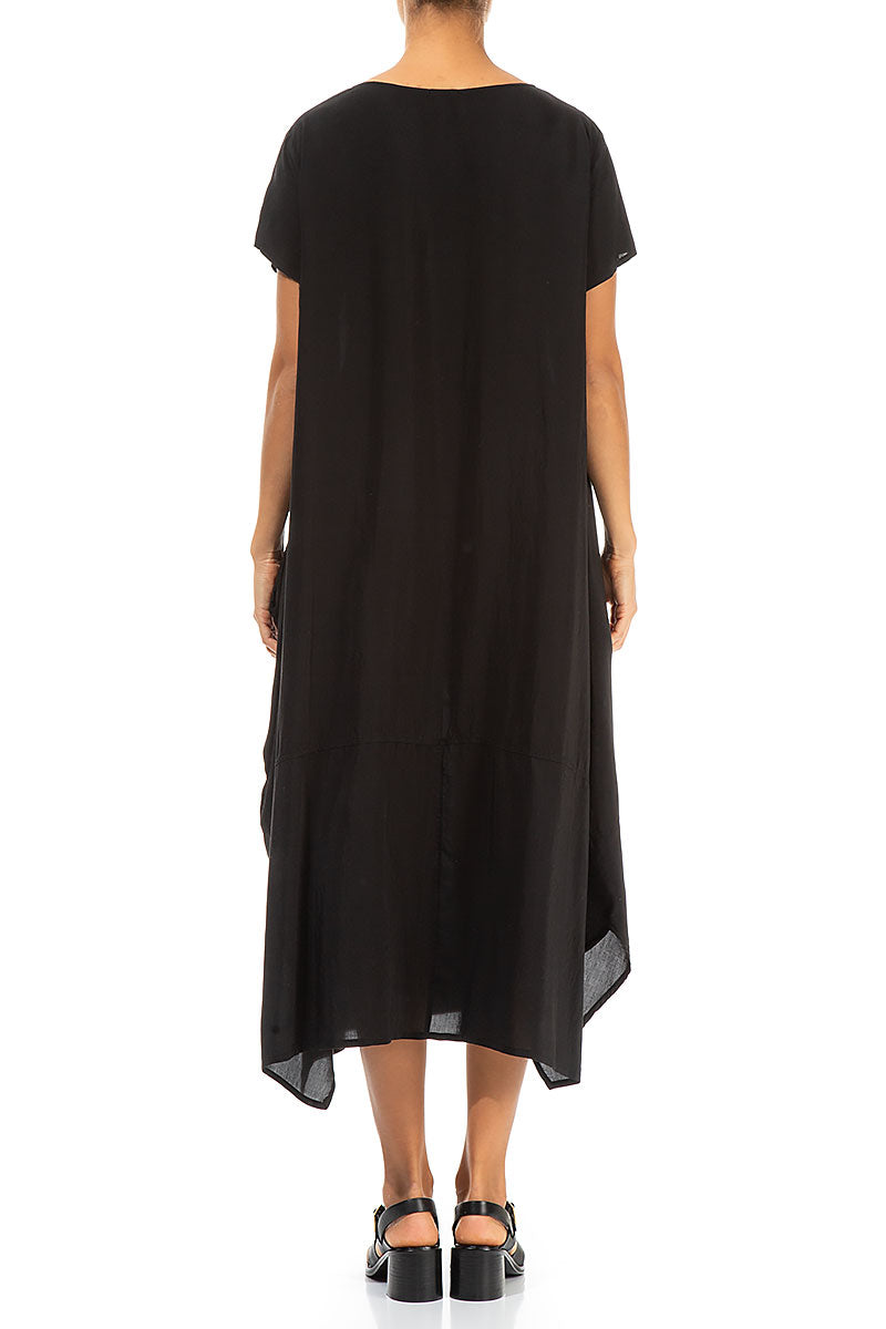 Evergreen – Schwarzes Seidenbambuskleid mit einer Tasche