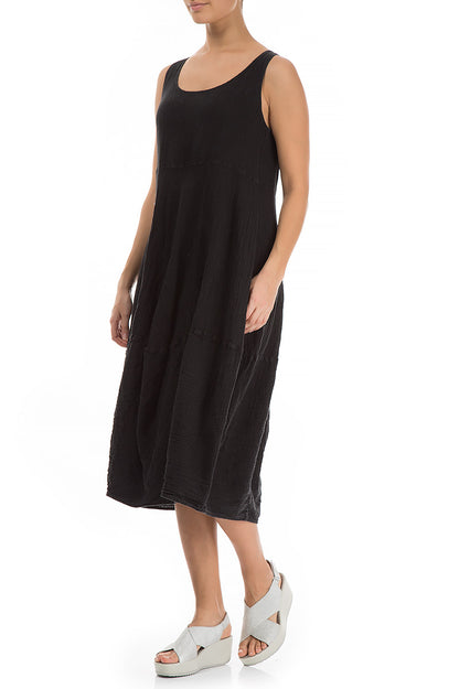 Ärmelloses Ballonkleid aus schwarzem Leinen