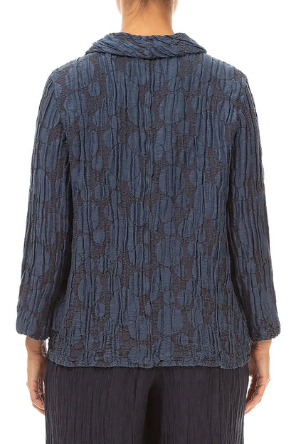 Weiche Bluse aus Circle-Seide und Leinen in Schieferblau mit Wasserfallausschnitt