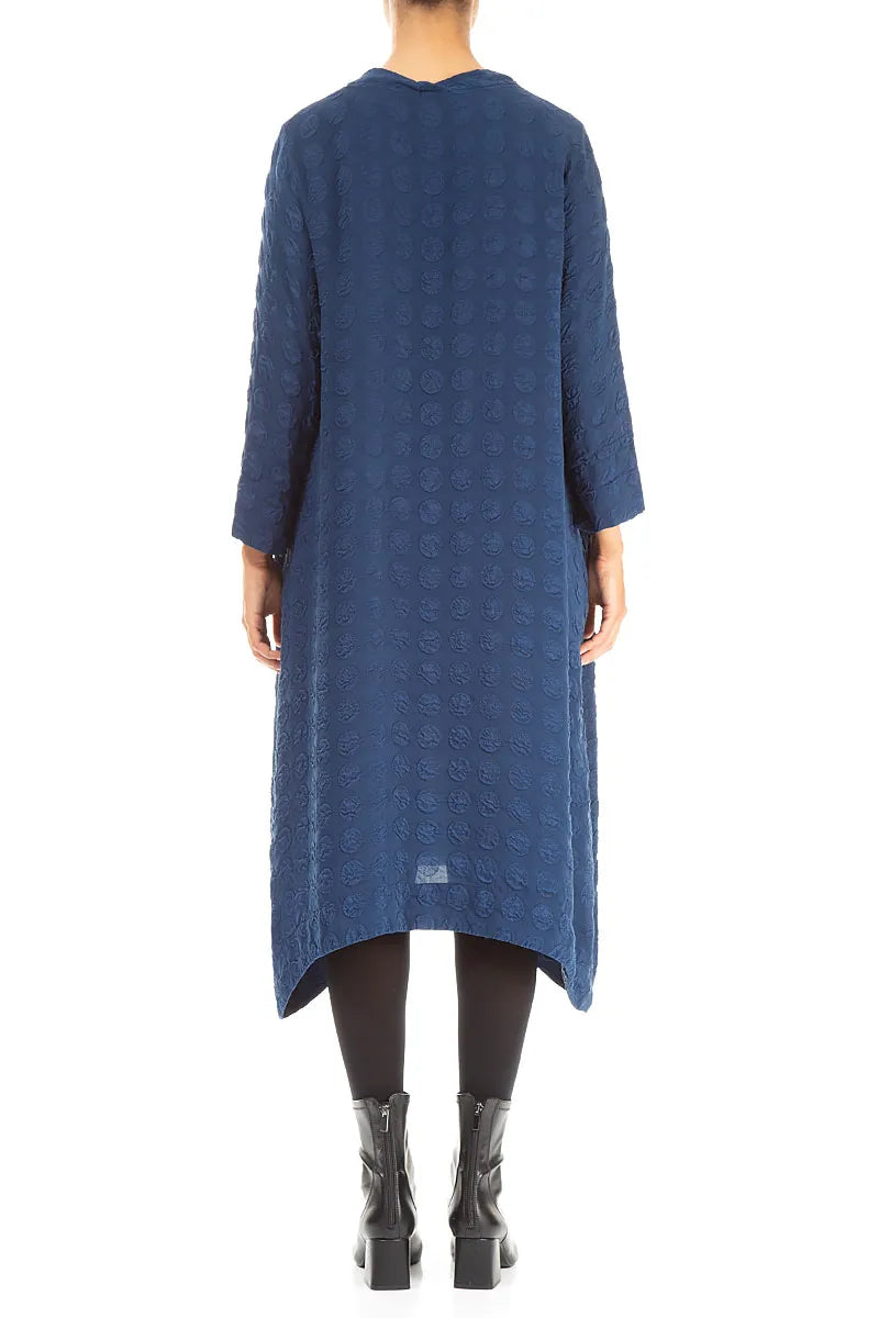 Robe en soie bleu roi à col carré et à volants