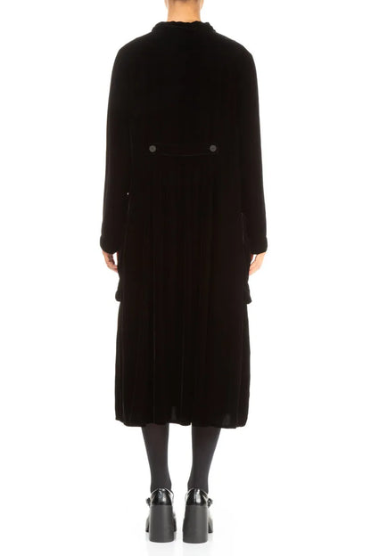 Veste longue élégante en velours de soie noir