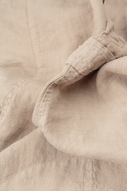 Ärmelloses plissiertes Leinen-Top in Beige