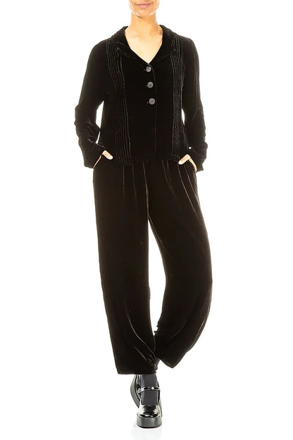 Schwarze Samtjacke mit Falten vorne