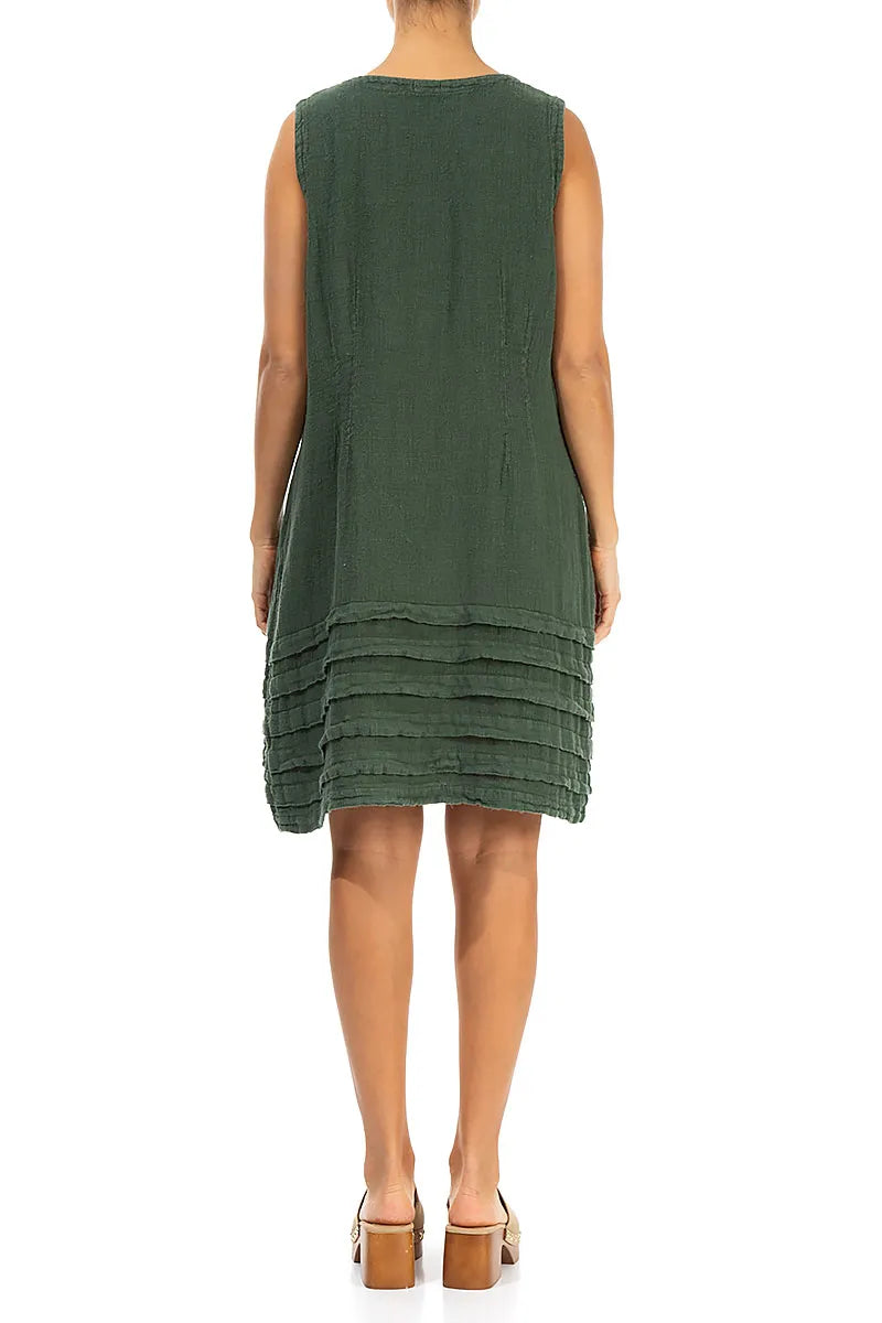 Kurzes khakifarbenes Leinenkleid mit Abnähern