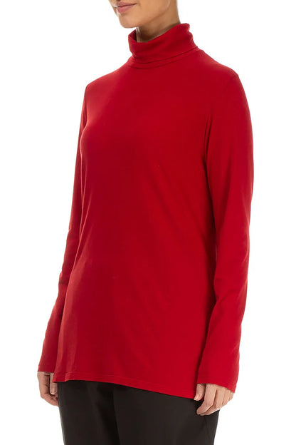Rollkragenbluse aus kirschroter Baumwolle