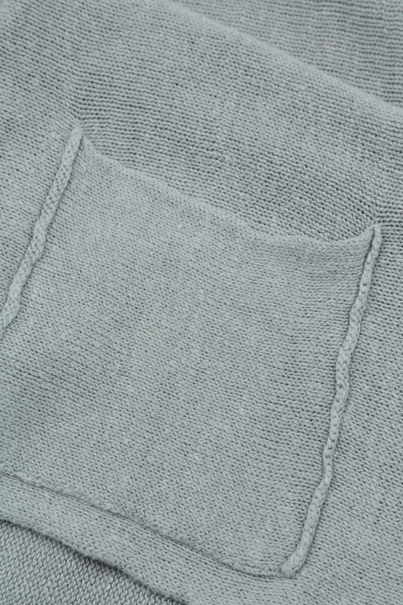 Grauer Leinen-Cardigan mit zwei Taschen