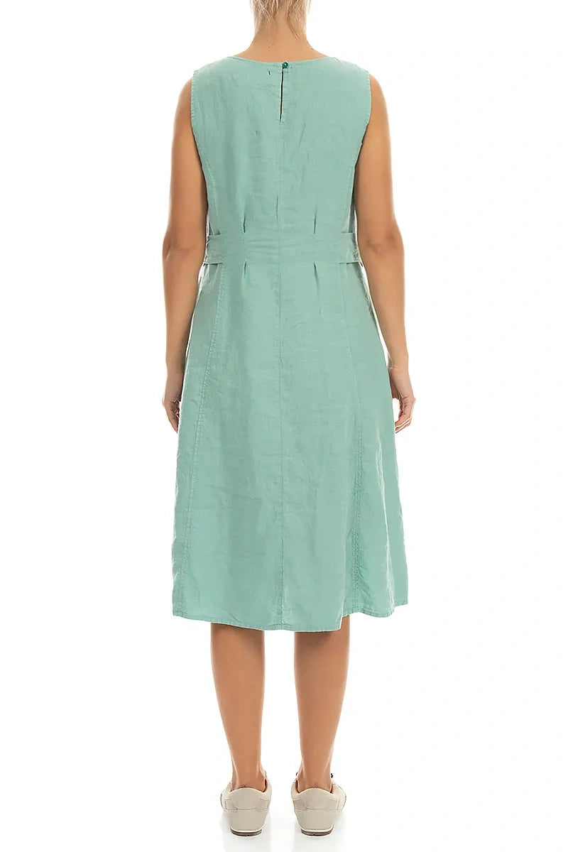 Ärmelloses Leinenkleid in Mint mit Taillendetail