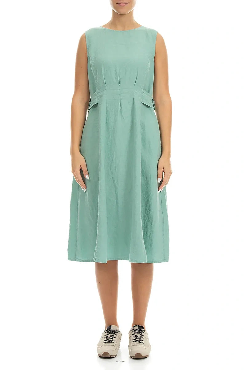 Ärmelloses Leinenkleid in Mint mit Taillendetail