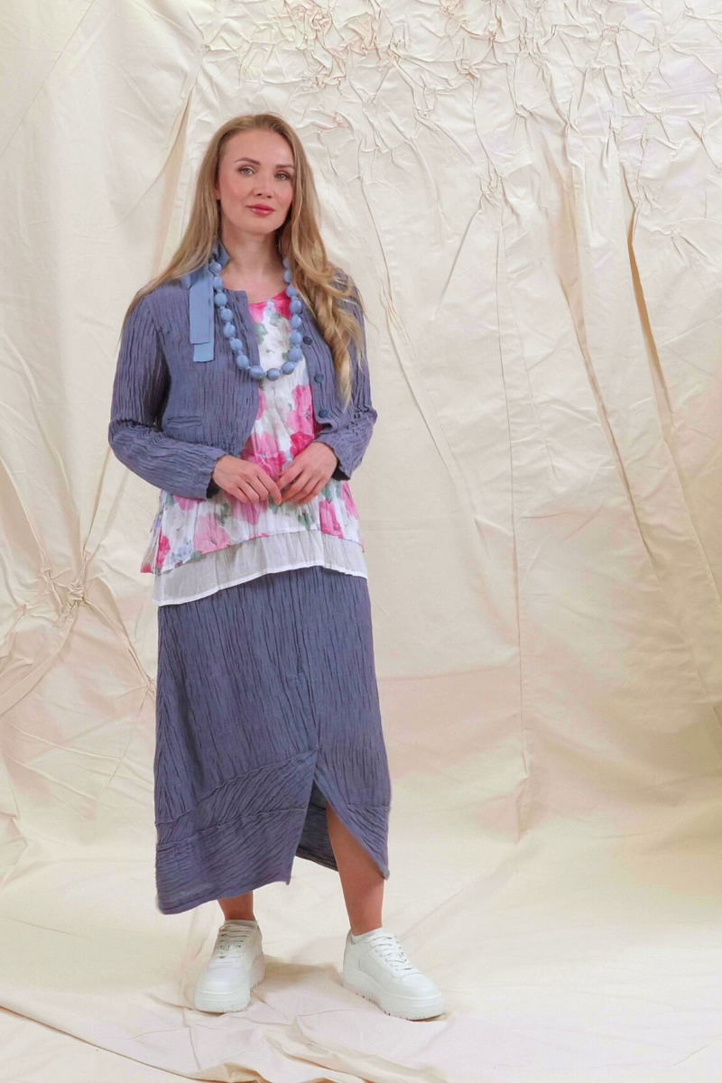 Short Rounded Crinkled Blue Nova Silk Jacket 7